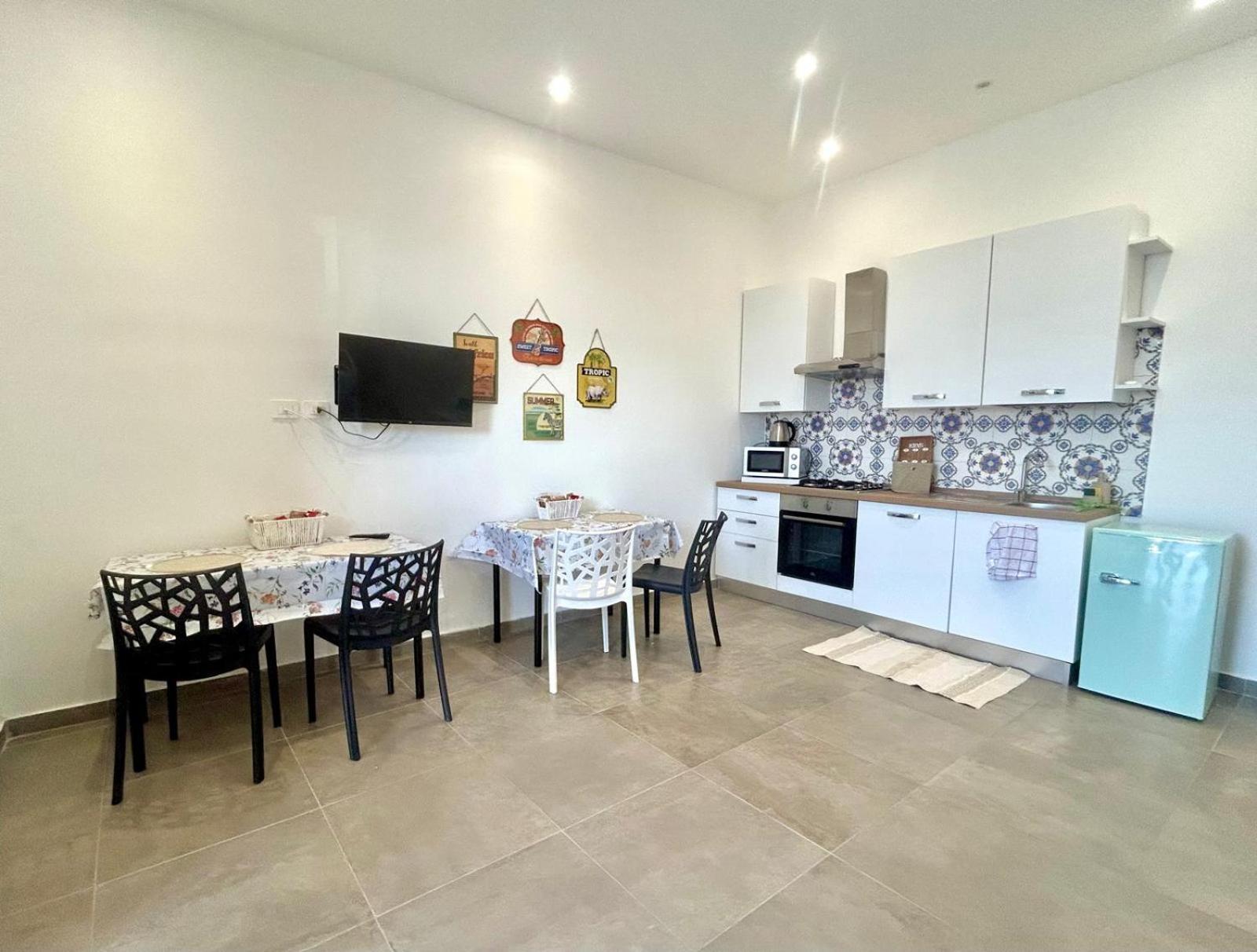 Fly Zone Naples Bed & Breakfast ภายนอก รูปภาพ