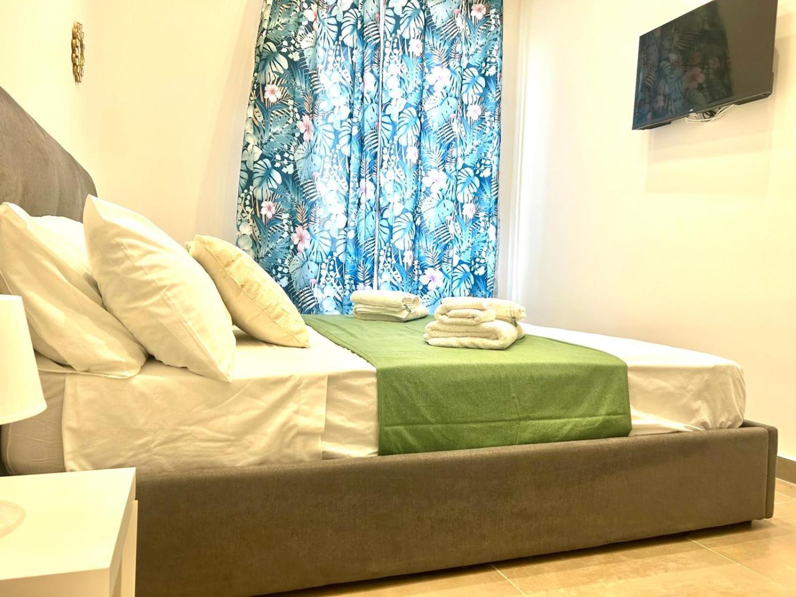 Fly Zone Naples Bed & Breakfast ภายนอก รูปภาพ